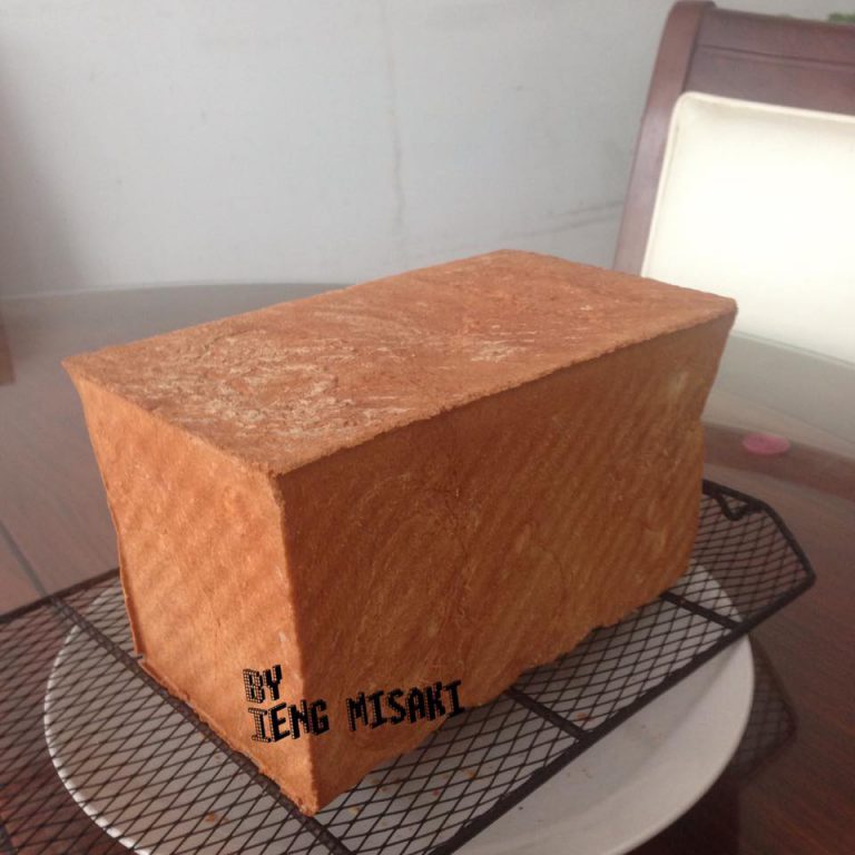 Hokkaido Milk Bread by Ieng Misaki