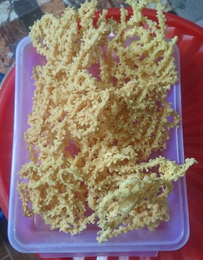 Markek (Akar kelapa)by Nana Andayani Markek (Akar kelapa)by Nana Andayani
