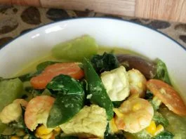 Sayur Santan Manis Daun Katu by Anne Rose