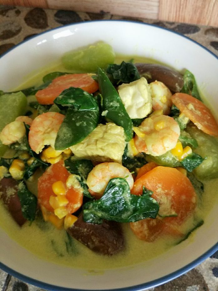 Sayur Santan Manis Daun Katu by Anne Rose