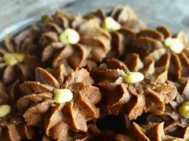 Semprit Cokelat by Kiromatil Baroroh