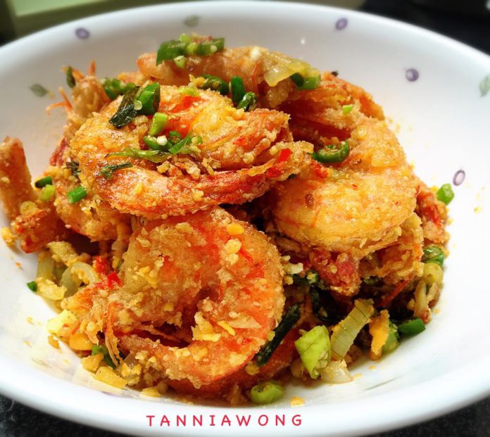 Udang Telor Asin by Tannia Wong Udang Telor Asin by Tannia Wong