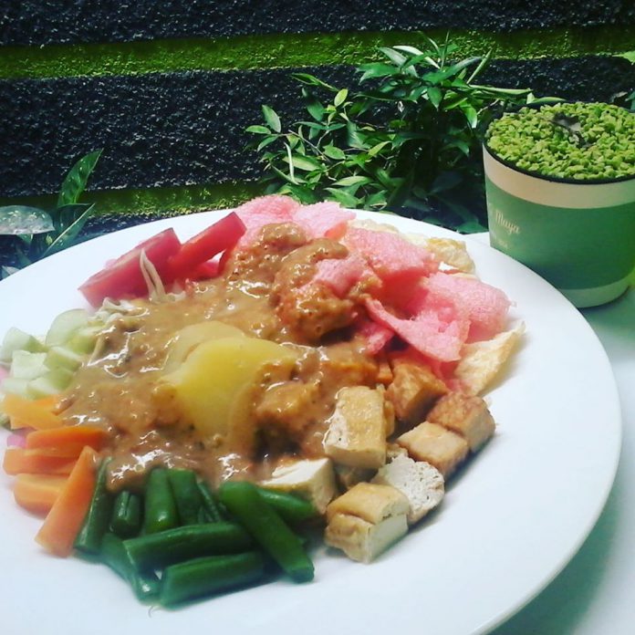 Gado-gado Solo by Ida Ayu Ariaty