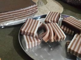 Kue lapis tepung beras by Zulvaa Thalieb