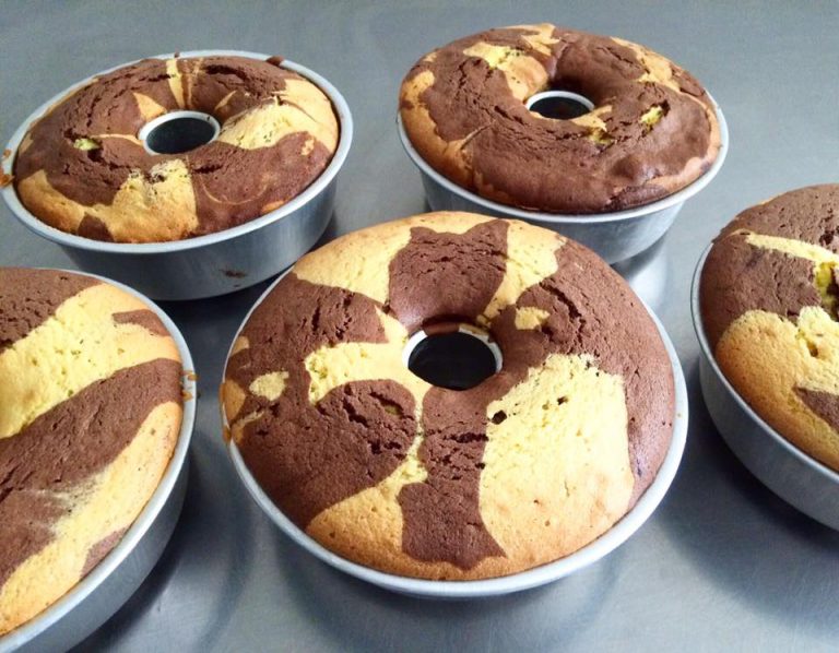 Marmer Cake By Julies Spikoe