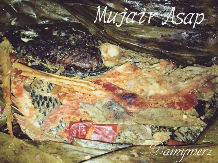 Mujair Asap by Kurnia Nuraeni Mujair Asap by Kurnia Nuraeni