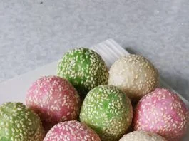 Onde-onde Warna Warni by Mbkni Khan Pulosono