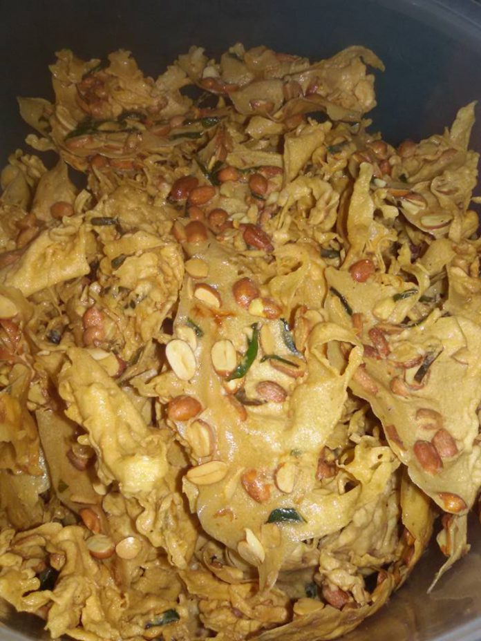 Peyek Kacang by Inri Martina