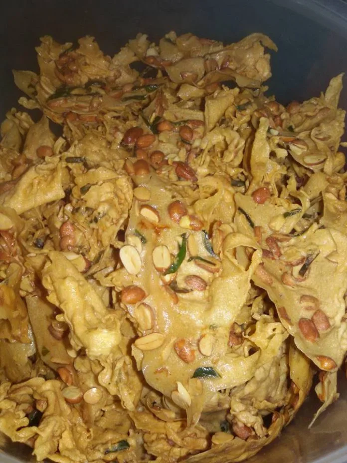 Peyek Kacang by Inri Martina