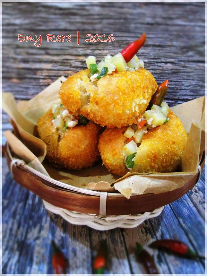 Roti Goreng Isi Sayuran by Eny Rere Roti Goreng Isi Sayuran by Eny Rere