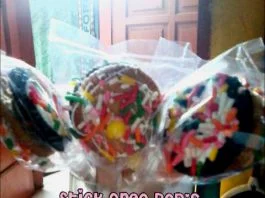 Stick Oreo Pops by Nicky Marishaa