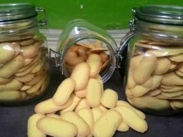 Lidah Kucing by Herlina Anggraeni