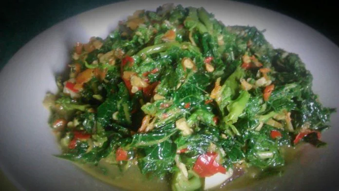 Oseng Daun pepaya Muda Pedas by Wiwid Bunda Javaz