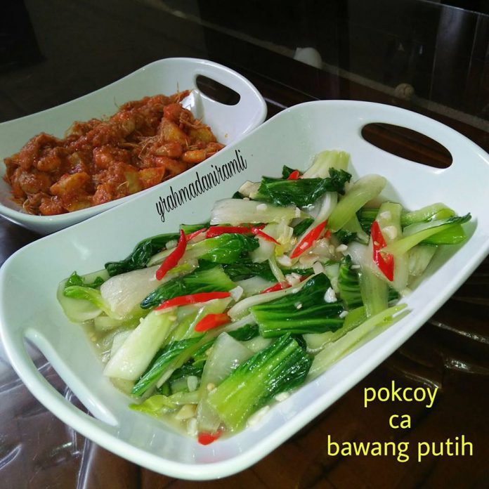 Pok Coy Ca Bawang Putih by Yuni Rahmadani