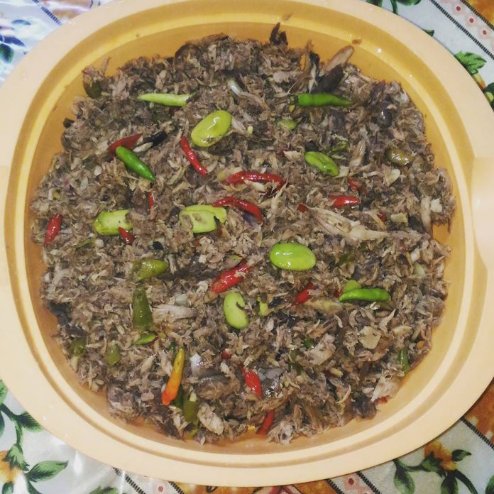 Tongkol Suwir Pedas by Hastin Dwi Utami