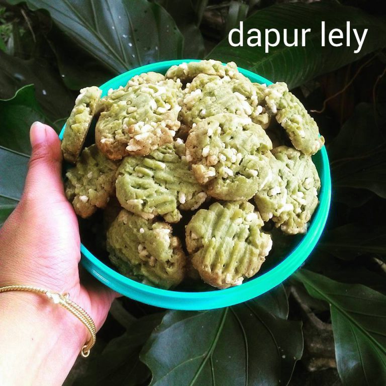 Cookies Greentea Rice Crispy by Leliana Pongoh