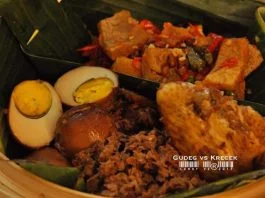 Gudeg VS Krecek by Vetrarini Leroy