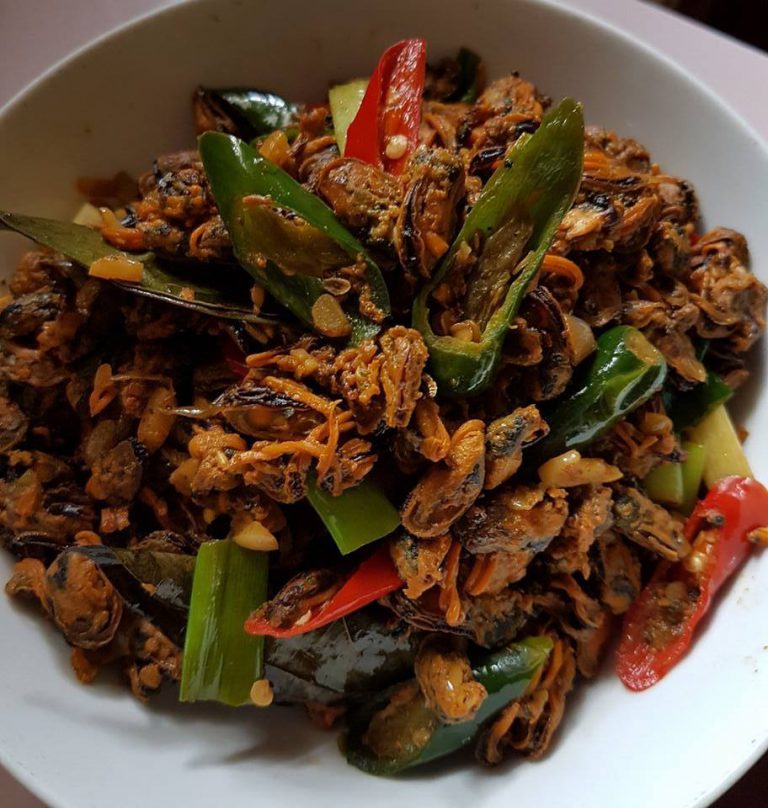 Kerang Kupas Tumis Kering by Steivanny Indo
