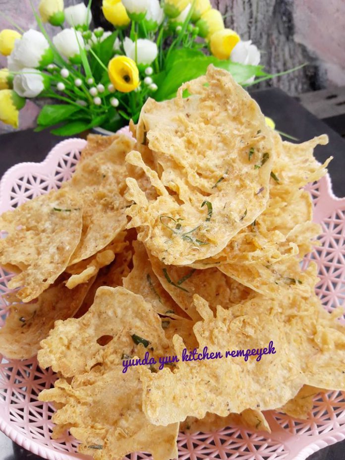 Peyek Rebon by Yunda Yun