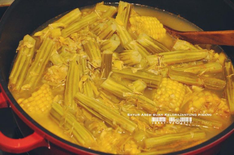 Sayur Asem Buah Kelor + Jantung Pisang by Vetrarini Leroy