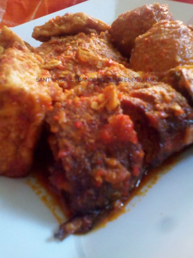 Ikan Bandeng Masak Bumbu Bali by Santy Nurul
