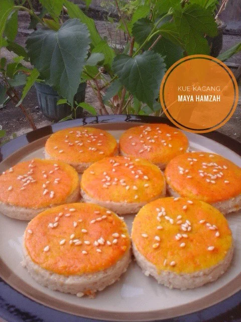 Kue Kacang by Maya Hamzah