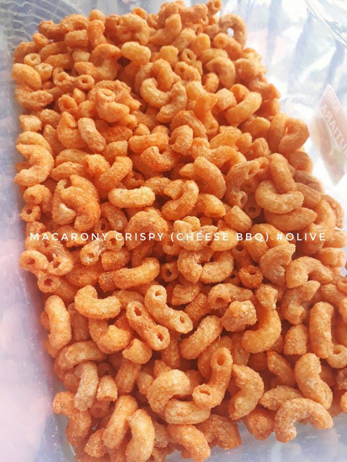 Macarony Crispy by Dewie Chuen Olive