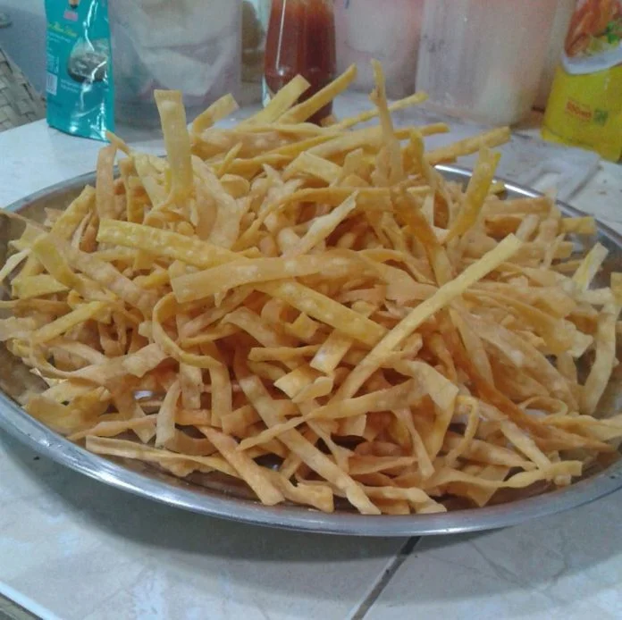 Stik Bawang (stik Ubi Kuning) by Yeni Ayu Stik Bawang (stik Ubi Kuning) by Yeni Ayu