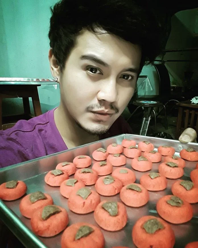 Crunchy Red Velvet Cookies By Rully Alega Pane Crunchy Red Velvet Cookies By Rully Alega Pane