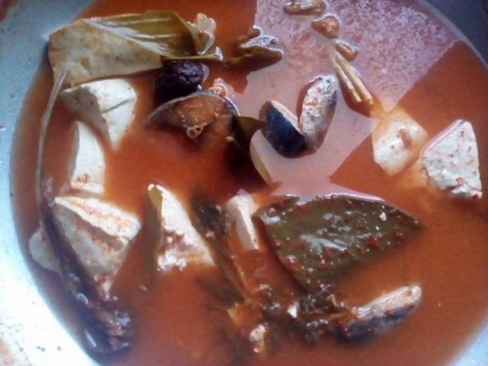 Gulai Asam Padeh Tongkol Tahu Putih by Fera Mahate Gulai Asam Padeh Tongkol Tahu Putih by Fera Mahate