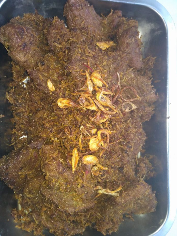 Serundeng Empal Sapi by Ikeu Sutrisman