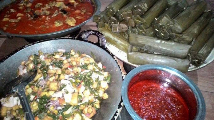 Tauco Cumi - cumi dan Tahu by Kustiana Ahmad