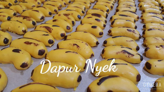 Banana Cookies by Sunnah van Hussen Banana Cookies by Sunnah van Hussen