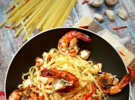 Fettucini Aglio Olio Shrimp by Aisyah Di'Yo