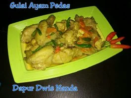Gulai Ayam Pedas  by Dwie Nanda Rizky Adinda