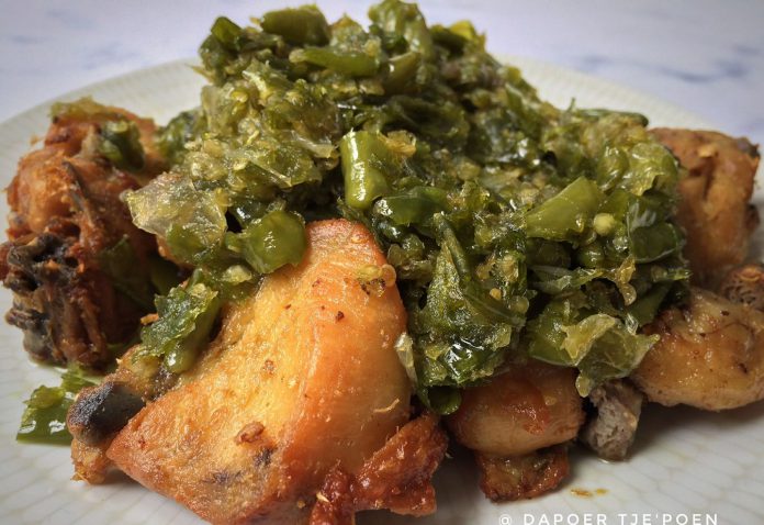 Ayam Goreng Sambal Hijau by Bernice Vania Cleveransa
