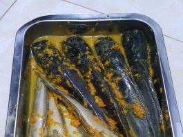 Bumbu Ulek Lele Goreng by Daday Huzaifah