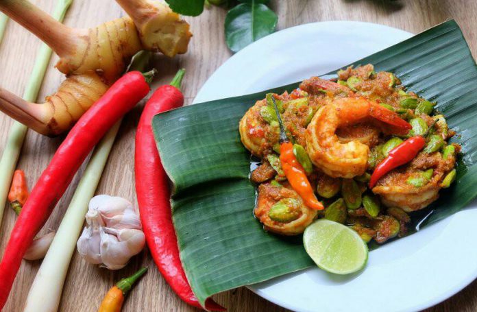 Goong Pad Sataw (Oseng Petai Udang ala Thailand) by Ria Flux