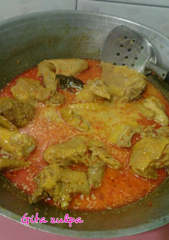 Opor Ayam Kampung by Gita Zulpa Opor Ayam Kampung by Gita Zulpa