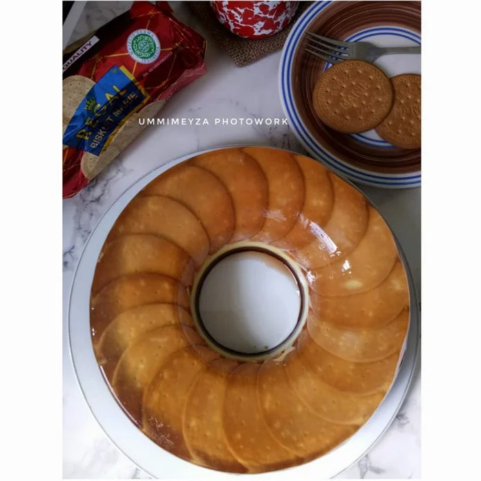 Puding Lapis Regal by Indah Setiawati