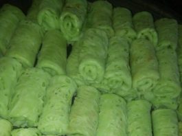 Roti Jala Ketan Srikaya Durian by Teh Tutik