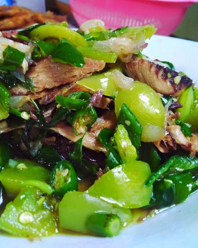 Tongkol Cabe Ijo by Nani Andriani Kurniawan Tongkol Cabe Ijo by Nani Andriani Kurniawan