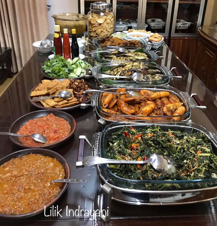 Asem Manis Udang by Lilik Indrayani