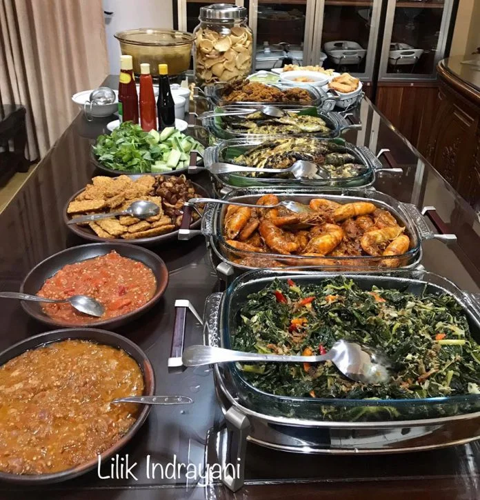 Asem Manis Udang by Lilik Indrayani