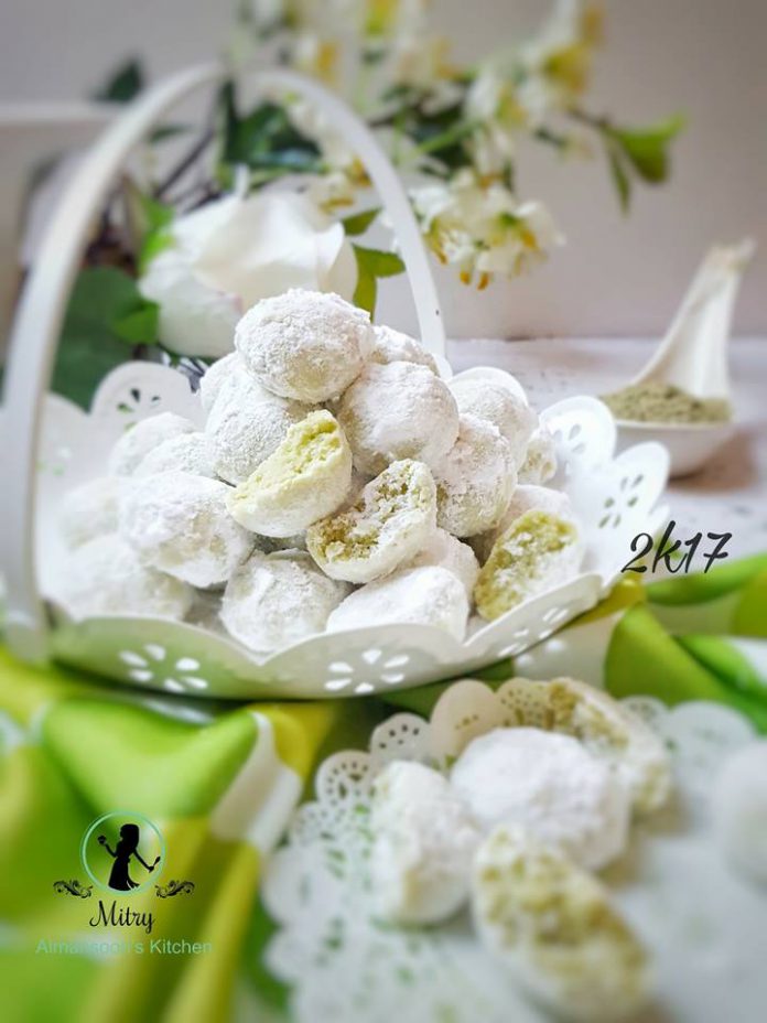 Matcha Snow Ball Cookies (Putri Salju Green Tea )