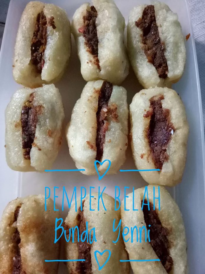 Pempek Belah by Yennita Sahliyah Pempek Belah by Yennita Sahliyah