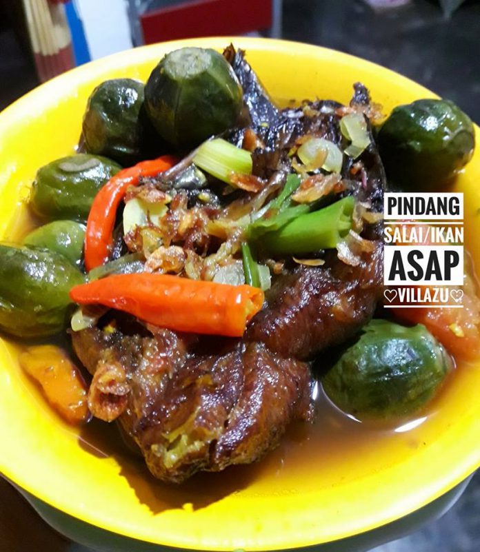 Pindang Salai/Ikan Asap by Villa Zuhirmansyah