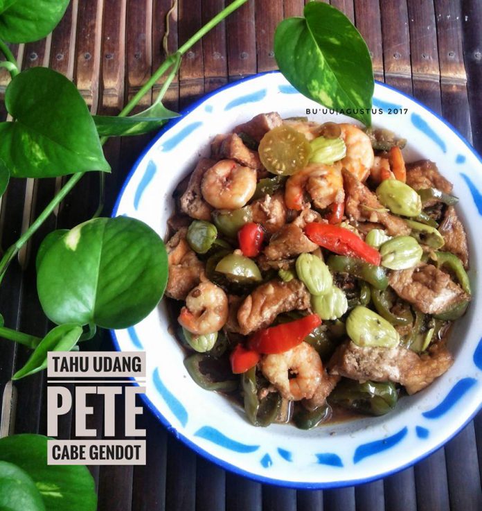 Tahu Udang Pete Cabe Gendot by Dian Pravitasari