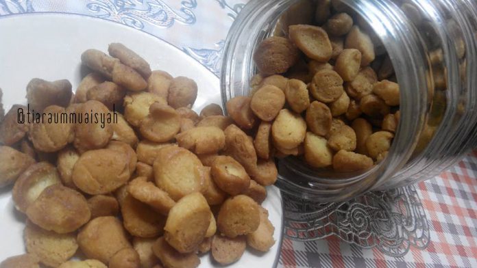 Biji Ketapang by Tiara Ummu Aisyah