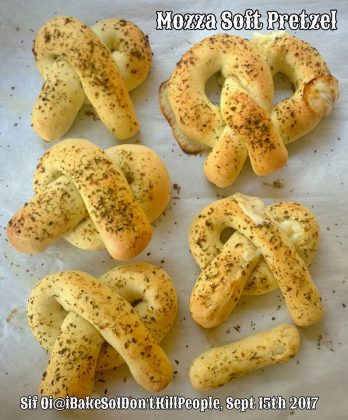 Mozza soft pretzel by sif oi - jajanan homemade, kreasi donat, kuliner homemade, olahan donut, roti lembut, snack homemade, snack sore